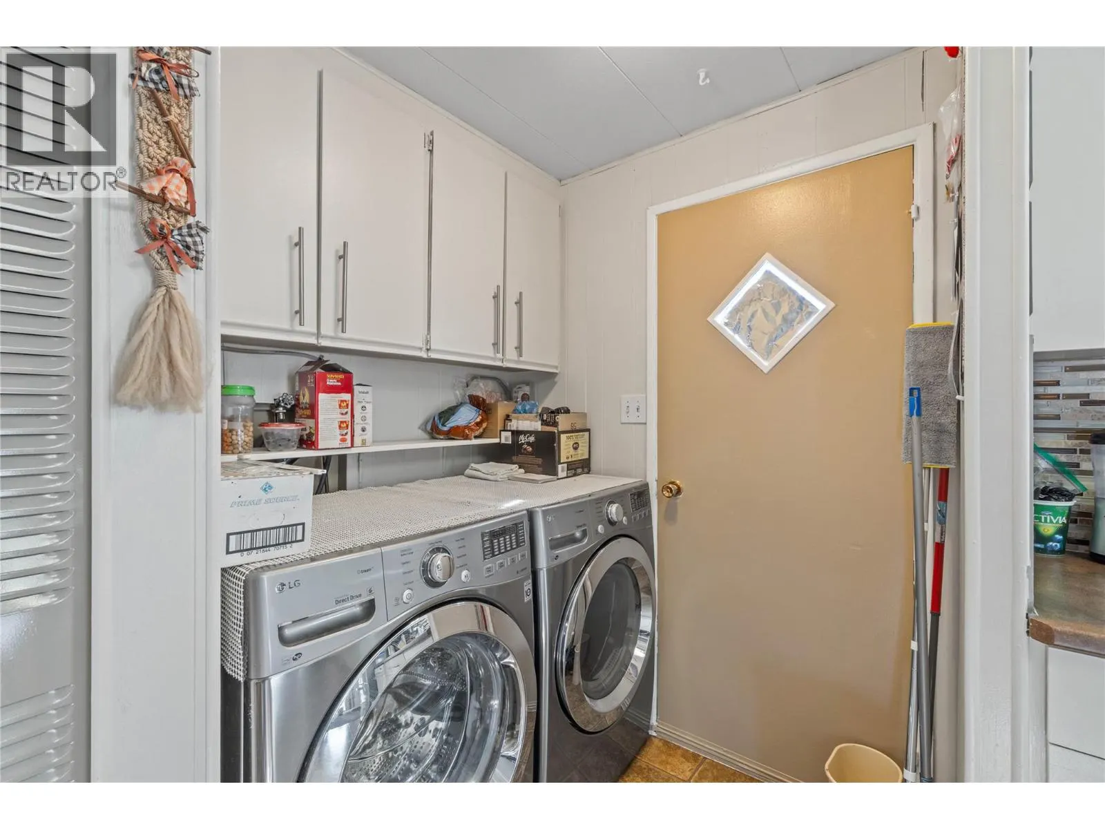 2400 OAKDALE Way Unit# 228