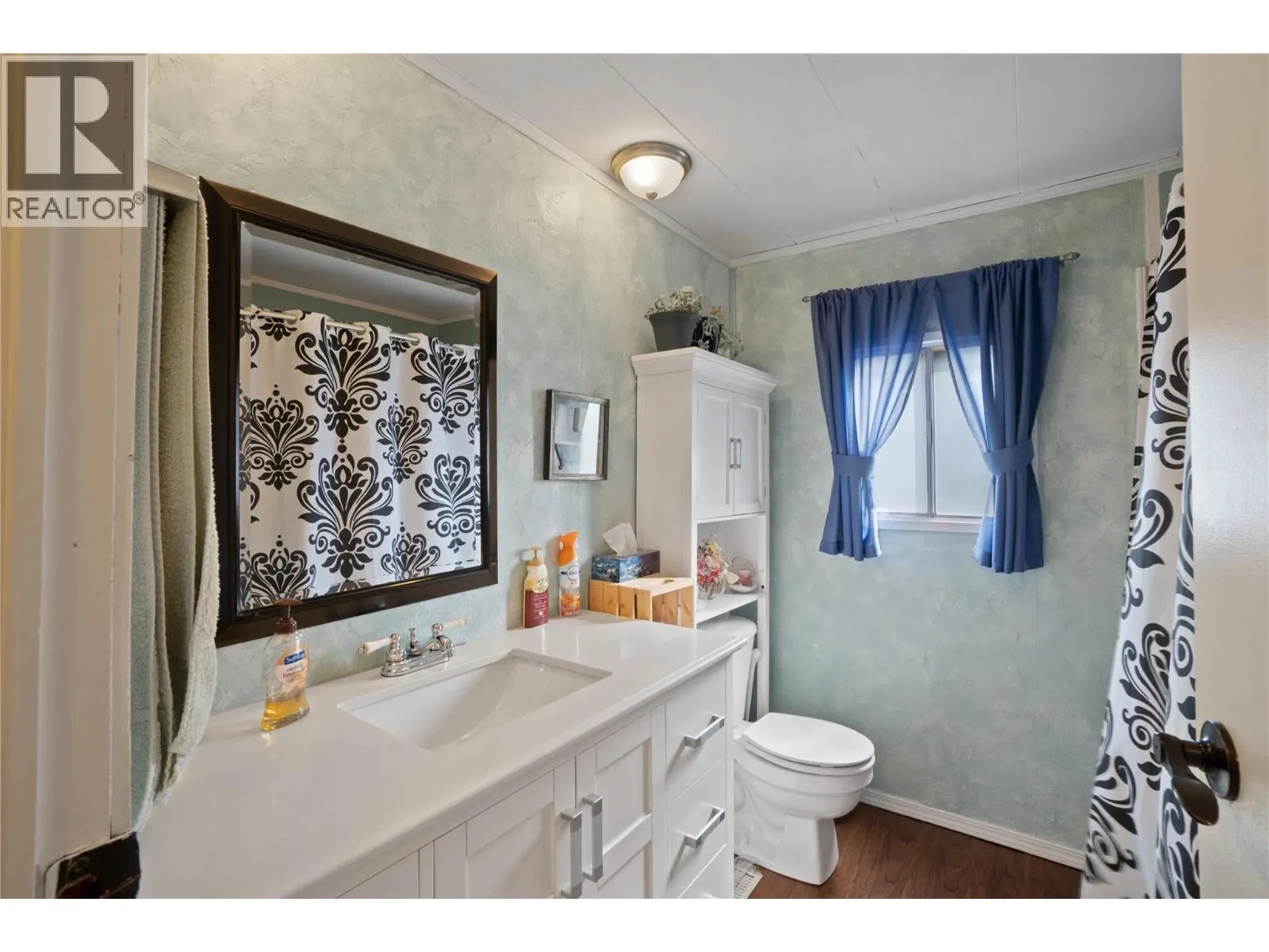 2400 OAKDALE Way Unit# 228