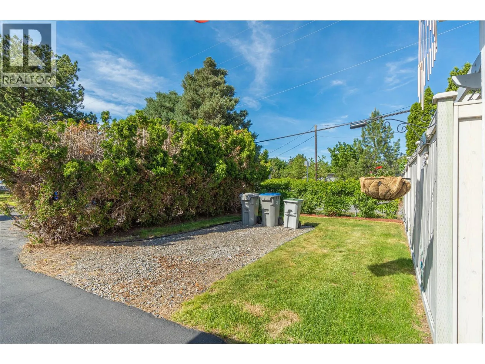 2400 OAKDALE Way Unit# 228