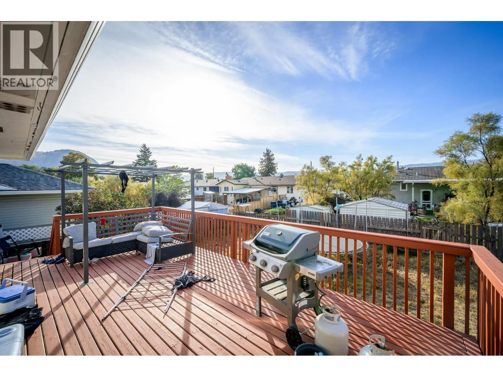 651 ALBERNI Avenue