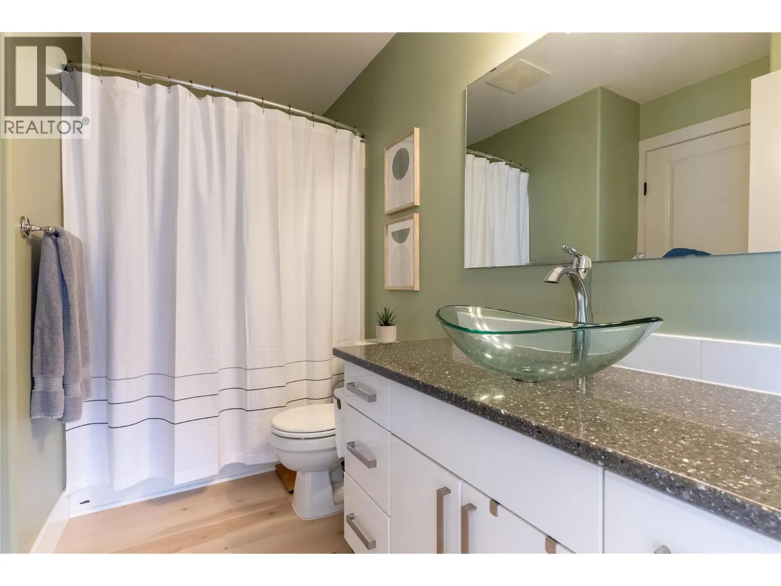 1940 HILLSIDE Drive Unit# 30