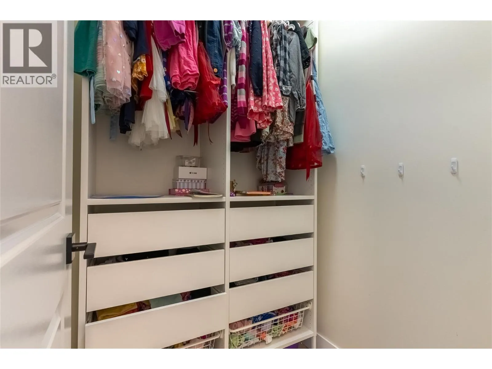 1940 HILLSIDE Drive Unit# 30