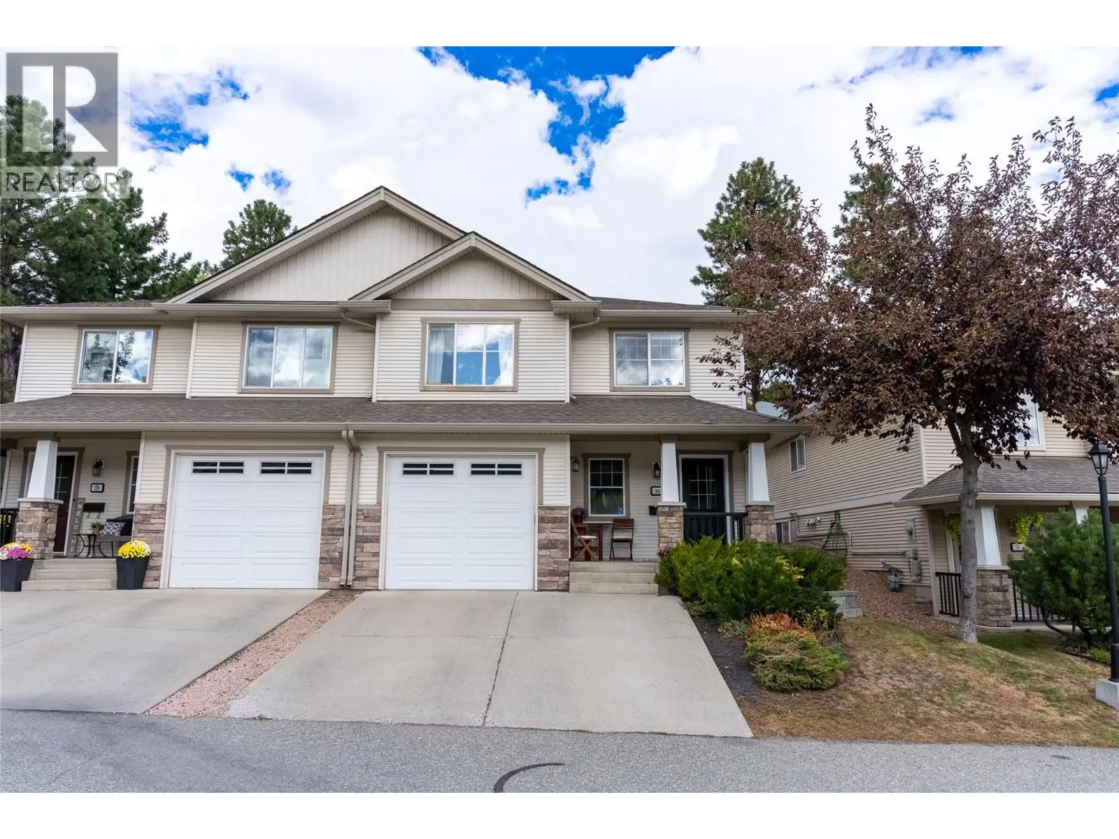 1940 HILLSIDE Drive Unit# 30