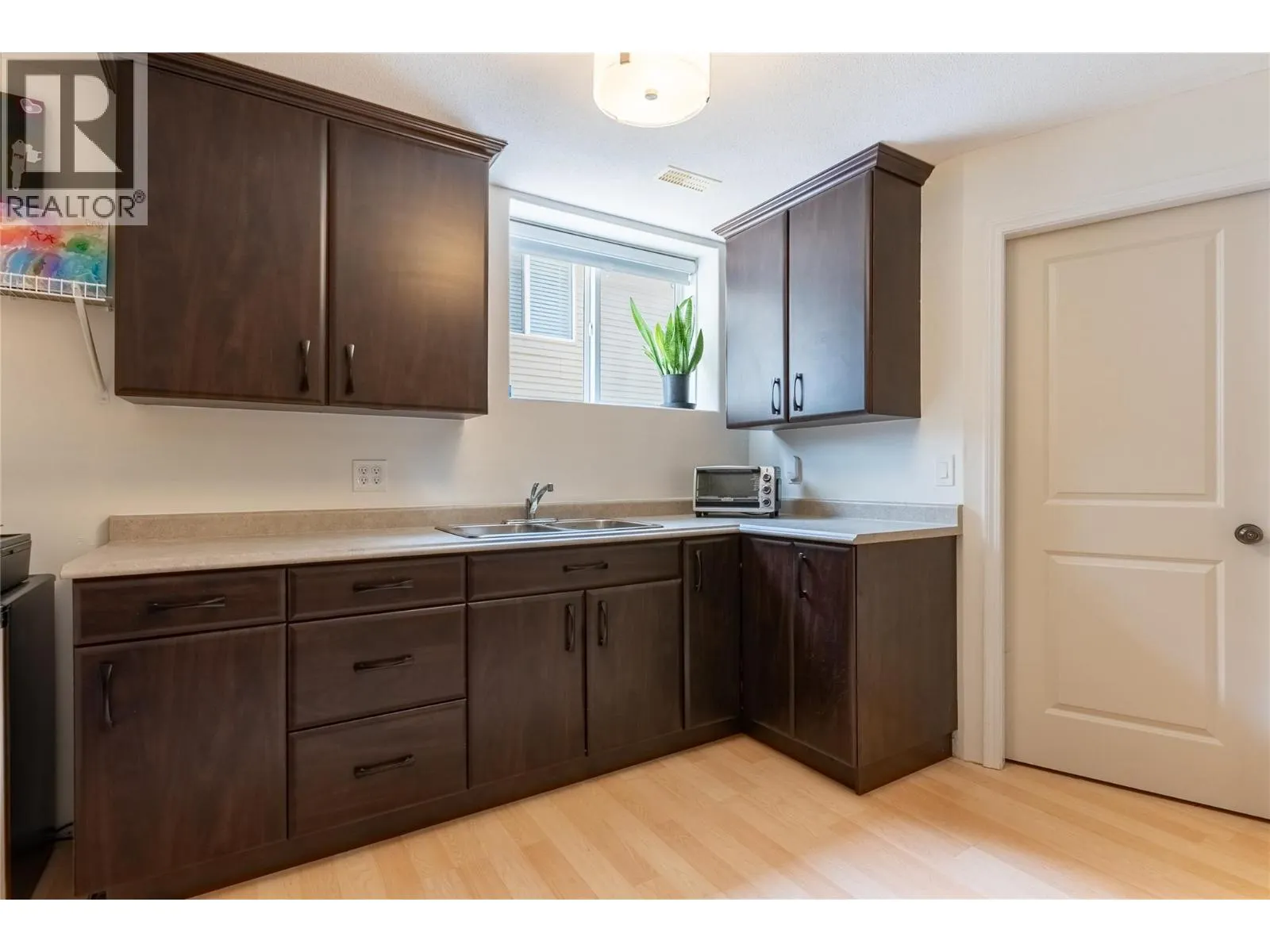 1940 HILLSIDE Drive Unit# 30