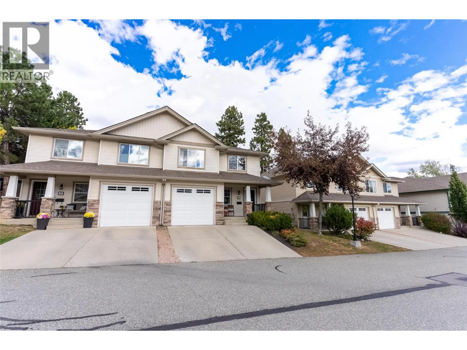 1940 HILLSIDE Drive Unit# 30