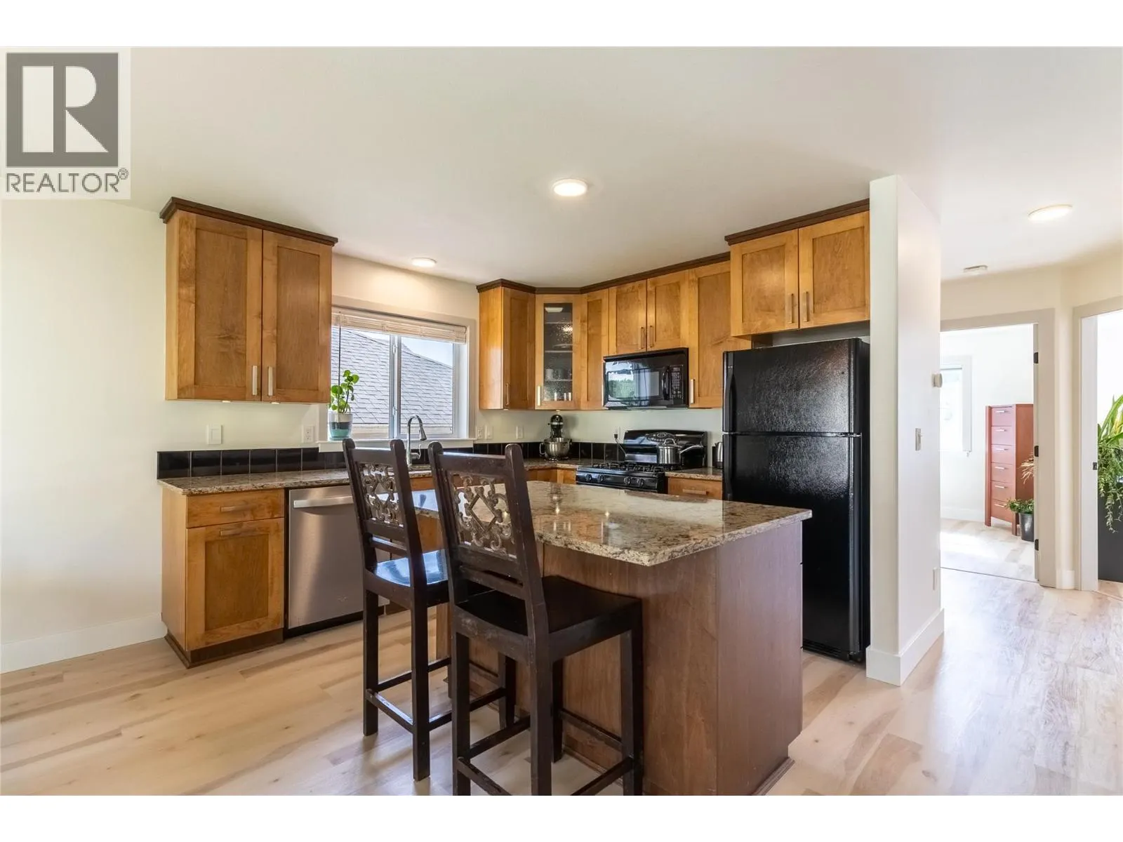 1940 HILLSIDE Drive Unit# 30