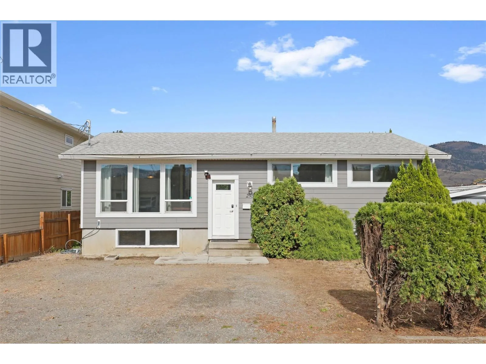 293 WALNUT Avenue