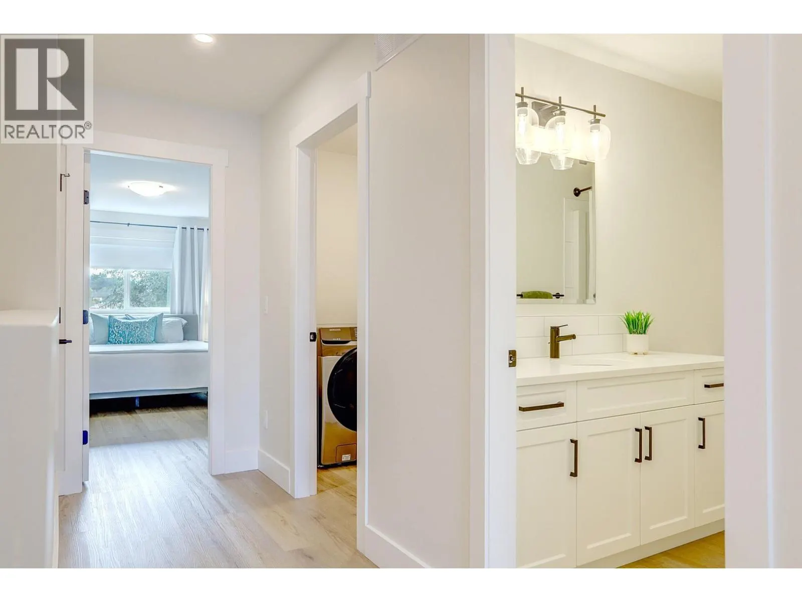 1999 15 Avenue Unit# 11