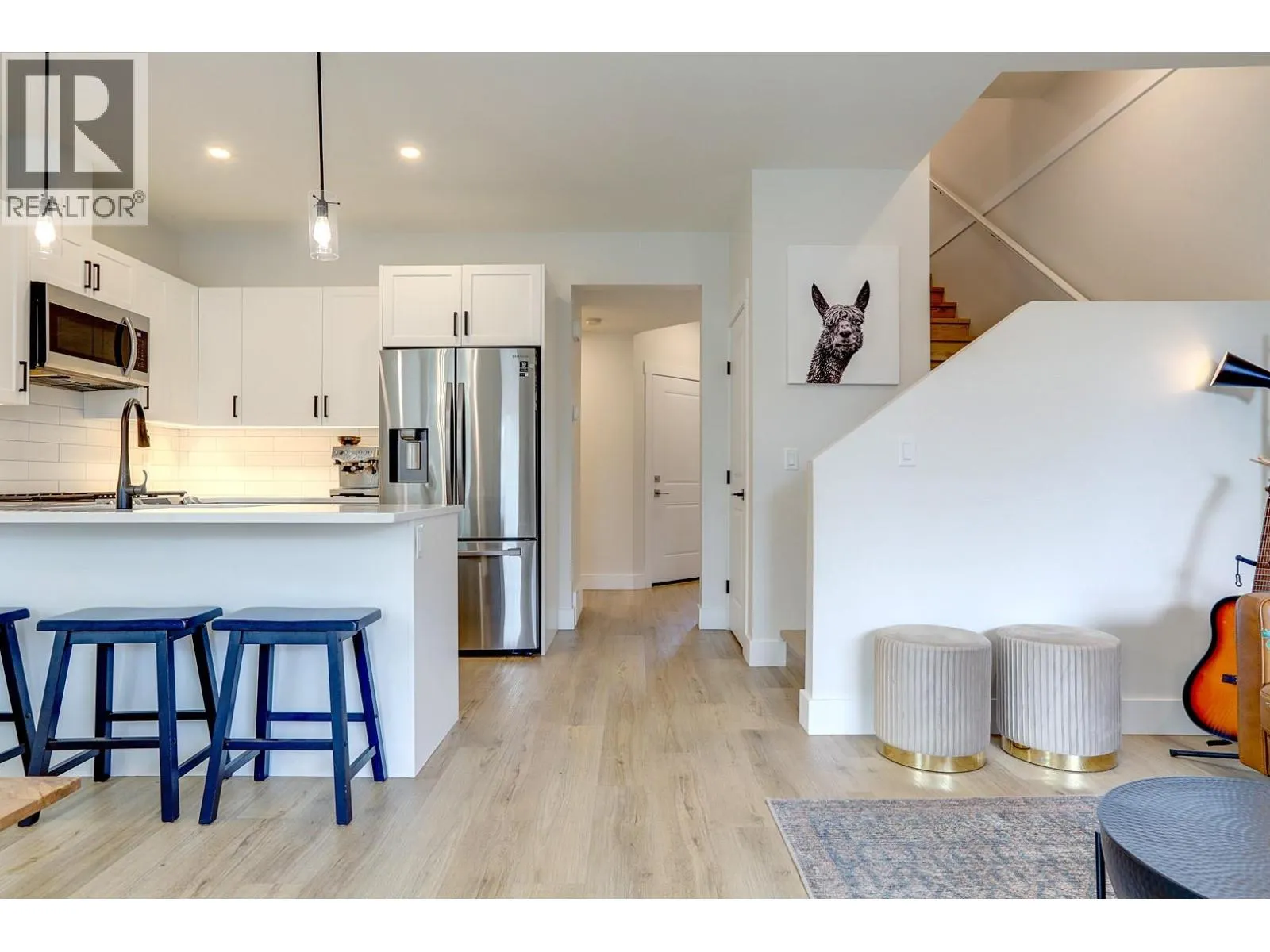 1999 15 Avenue Unit# 11