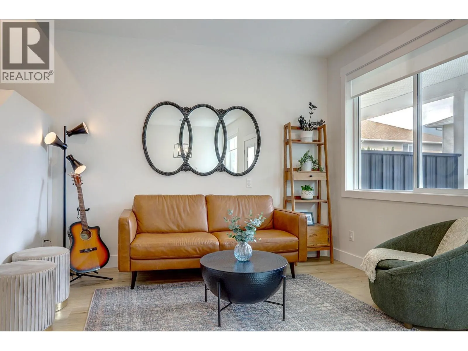 1999 15 Avenue Unit# 11