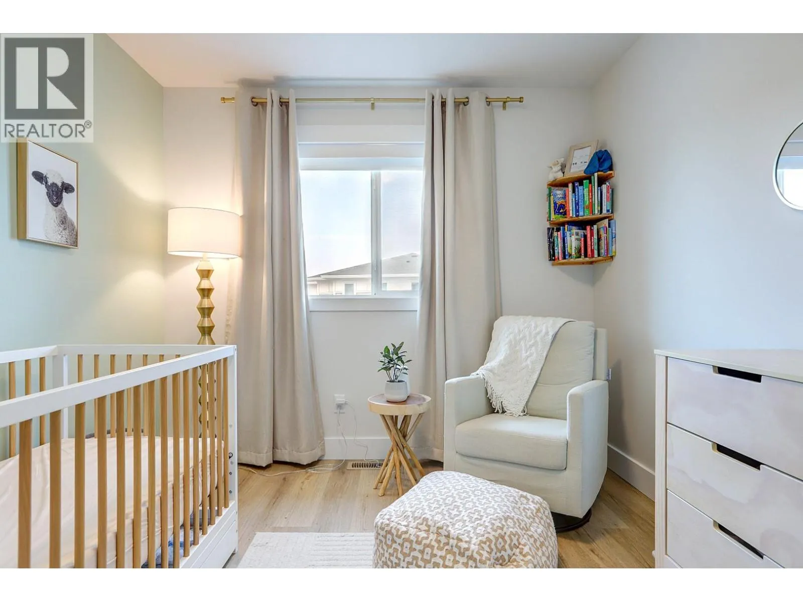 1999 15 Avenue Unit# 11