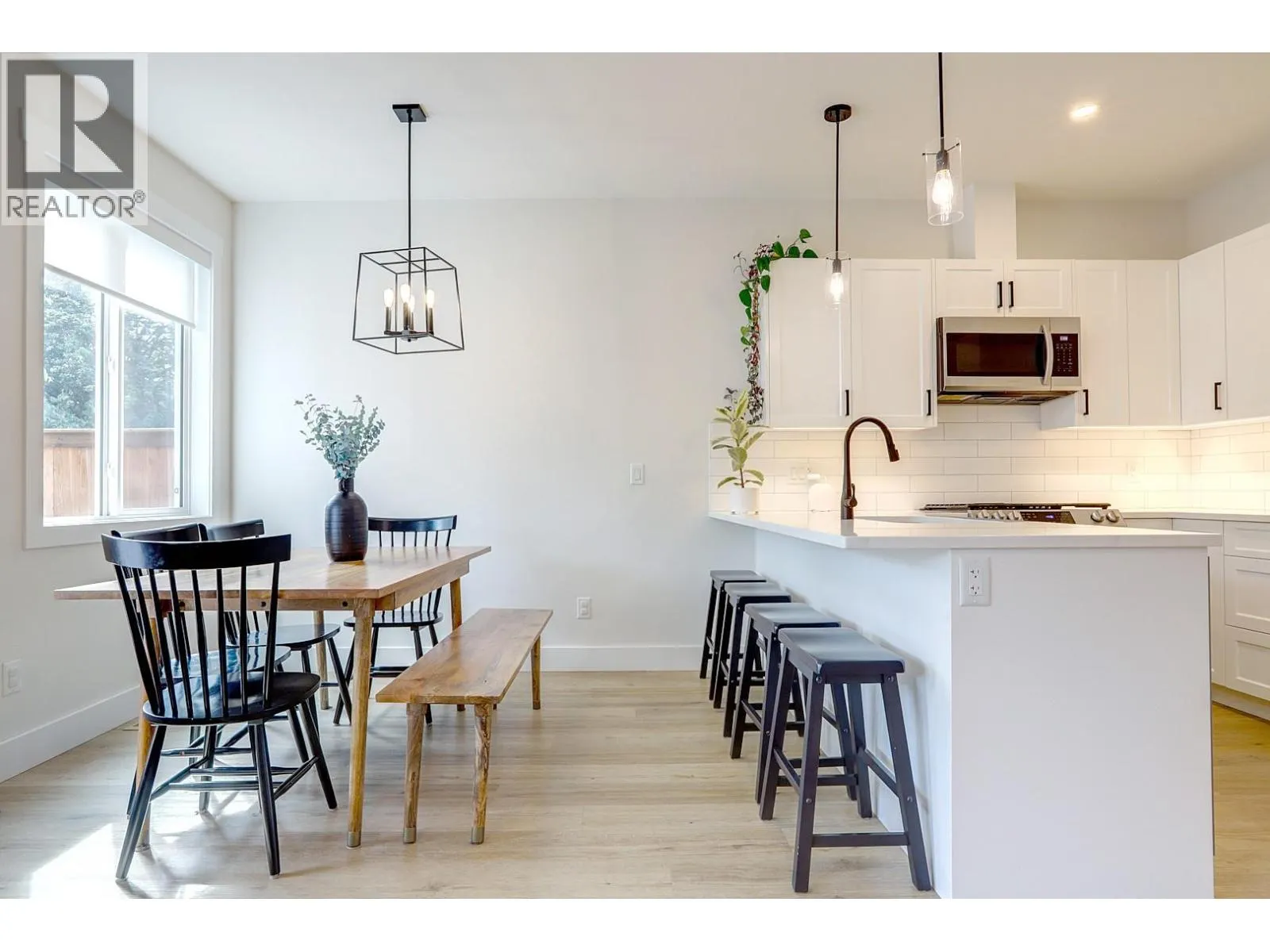 1999 15 Avenue Unit# 11