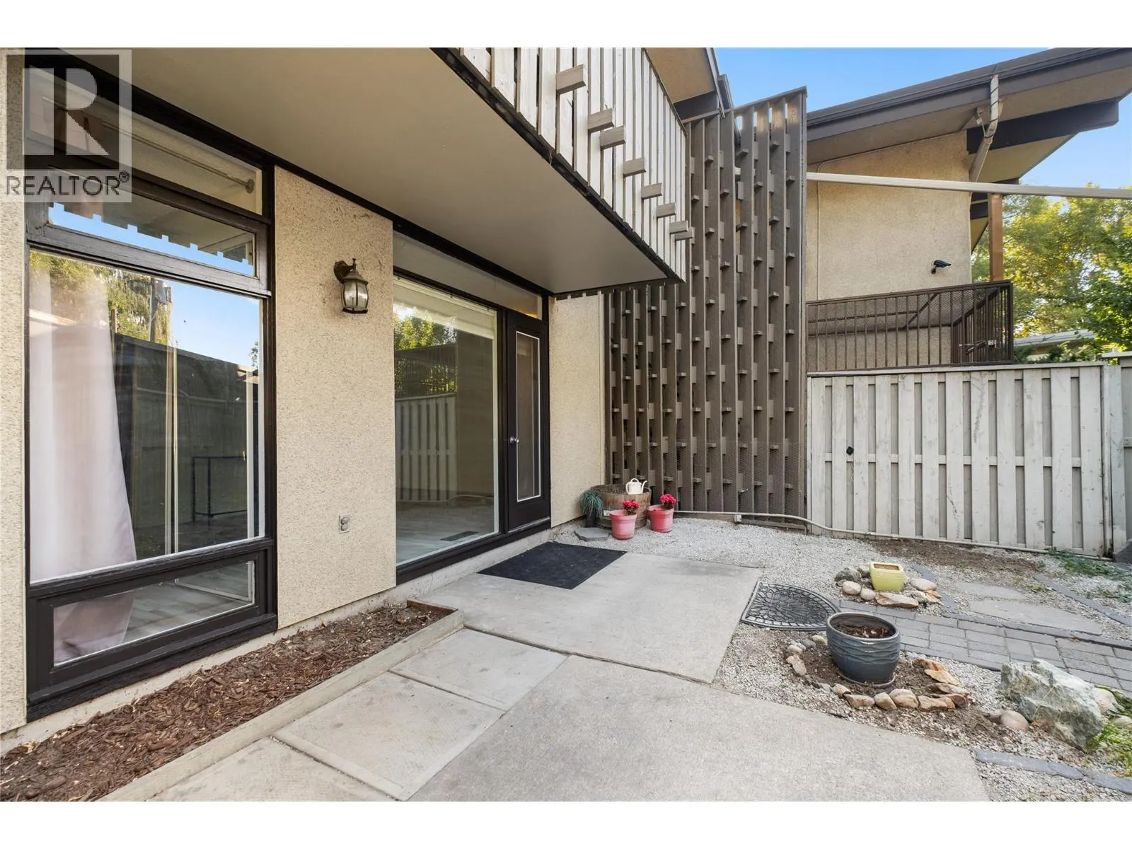 353 Boyce Crescent Unit# 14