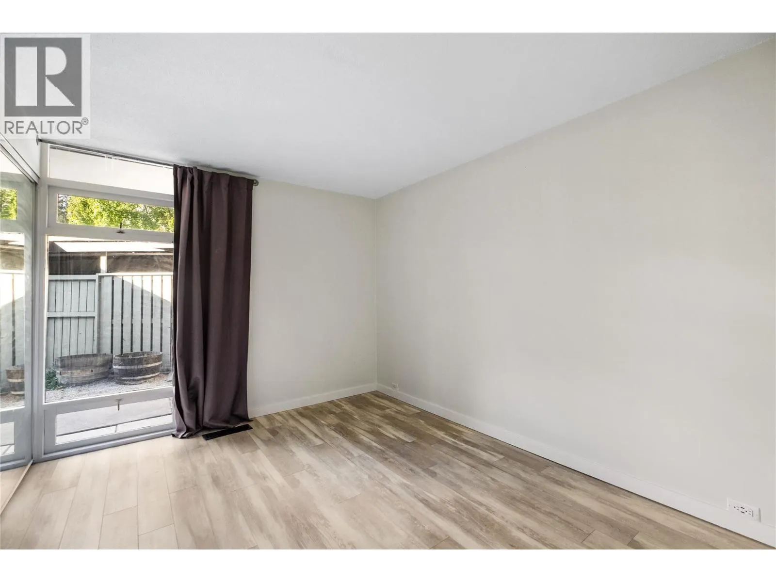353 Boyce Crescent Unit# 14