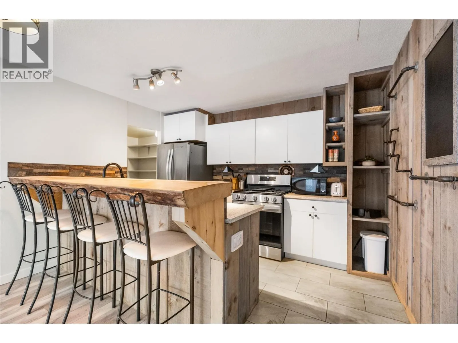 353 Boyce Crescent Unit# 14