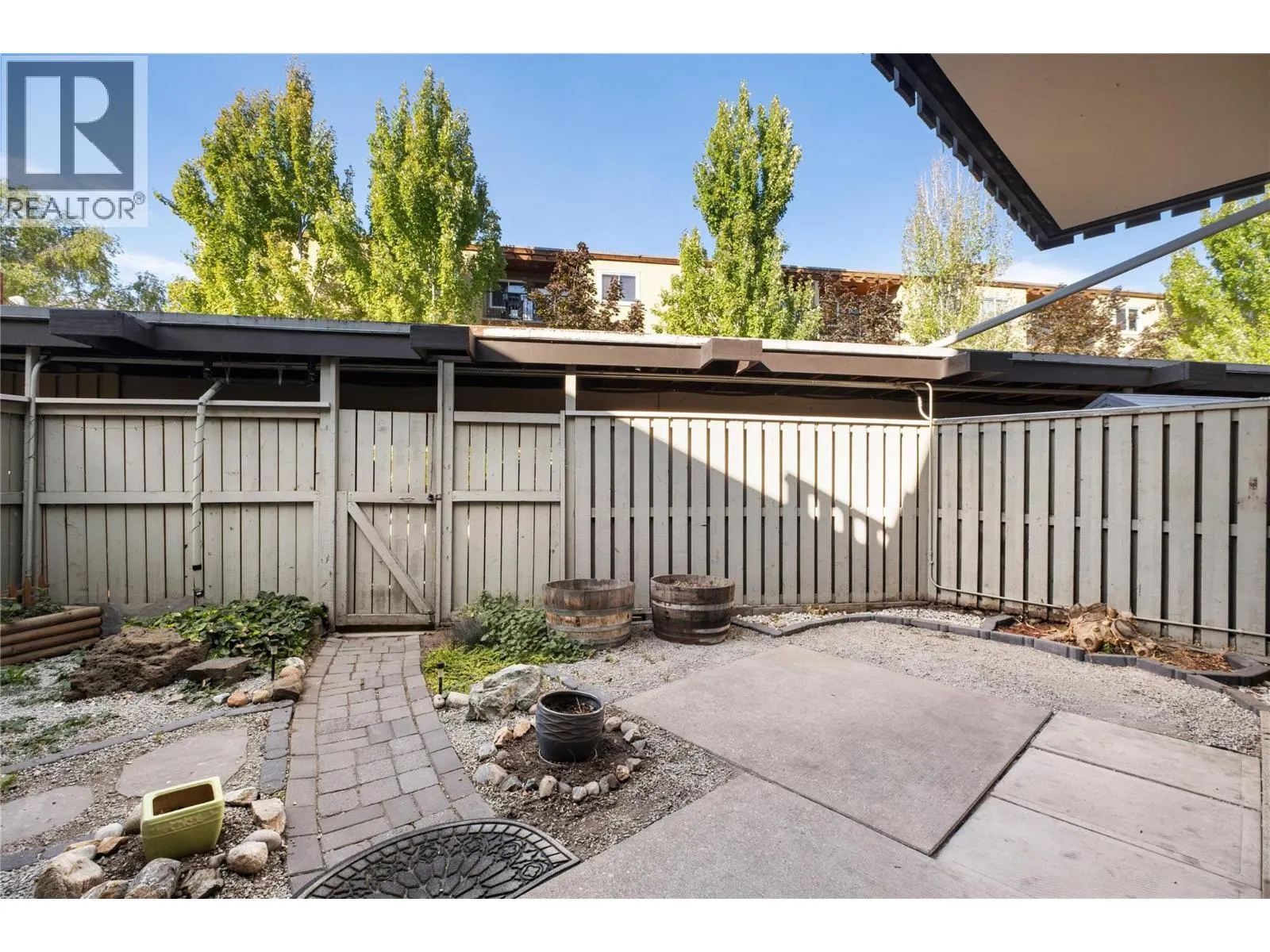 353 Boyce Crescent Unit# 14