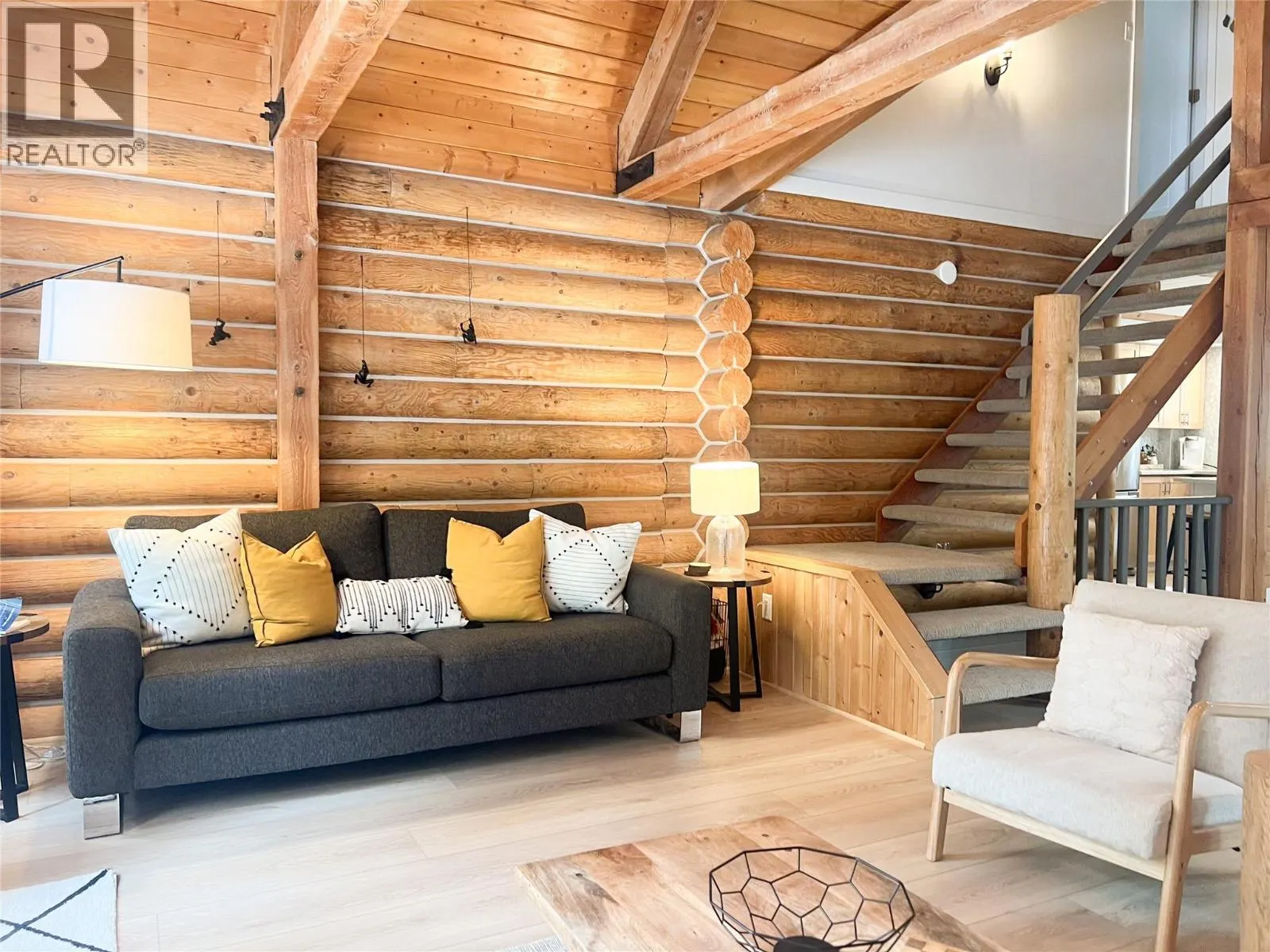 2094 PANORAMA Drive