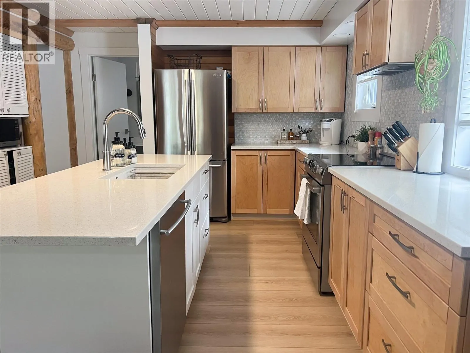 2094 PANORAMA Drive