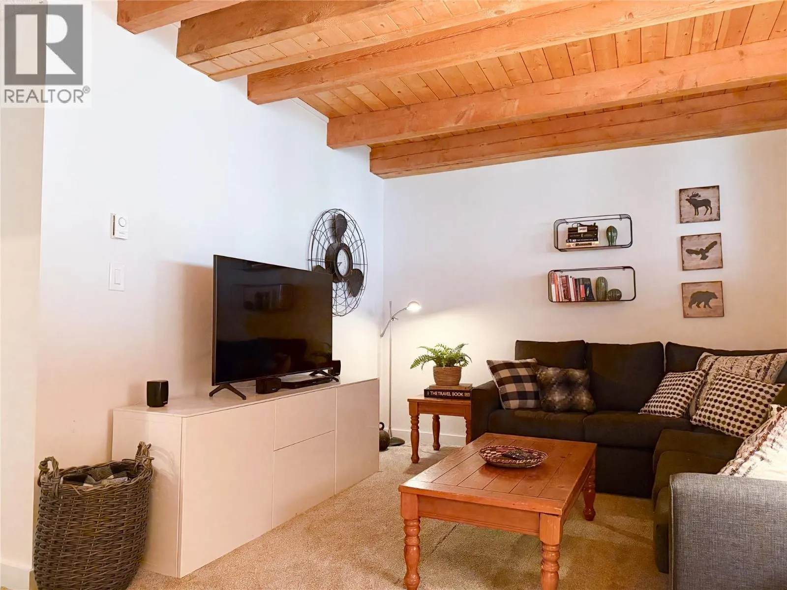 2094 PANORAMA Drive