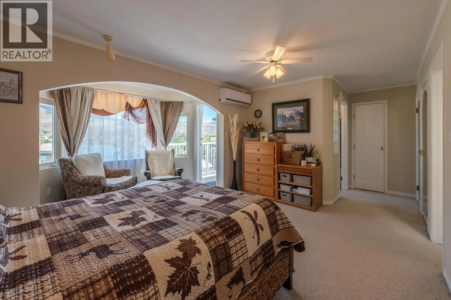 6764 LAKESIDE Drive