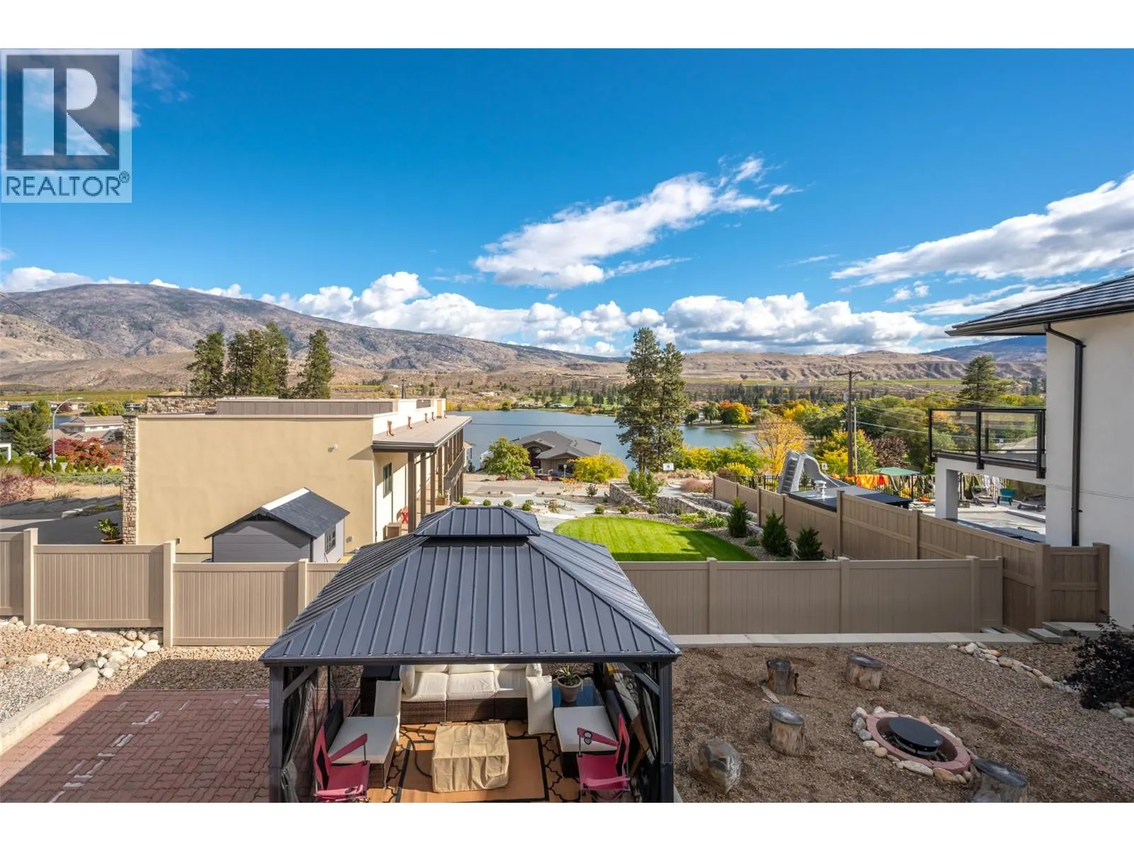 6764 LAKESIDE Drive