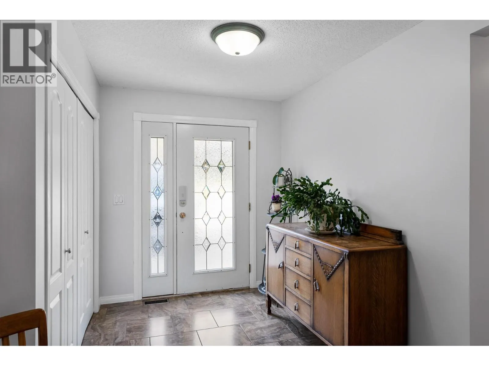 1801 2 Avenue SE