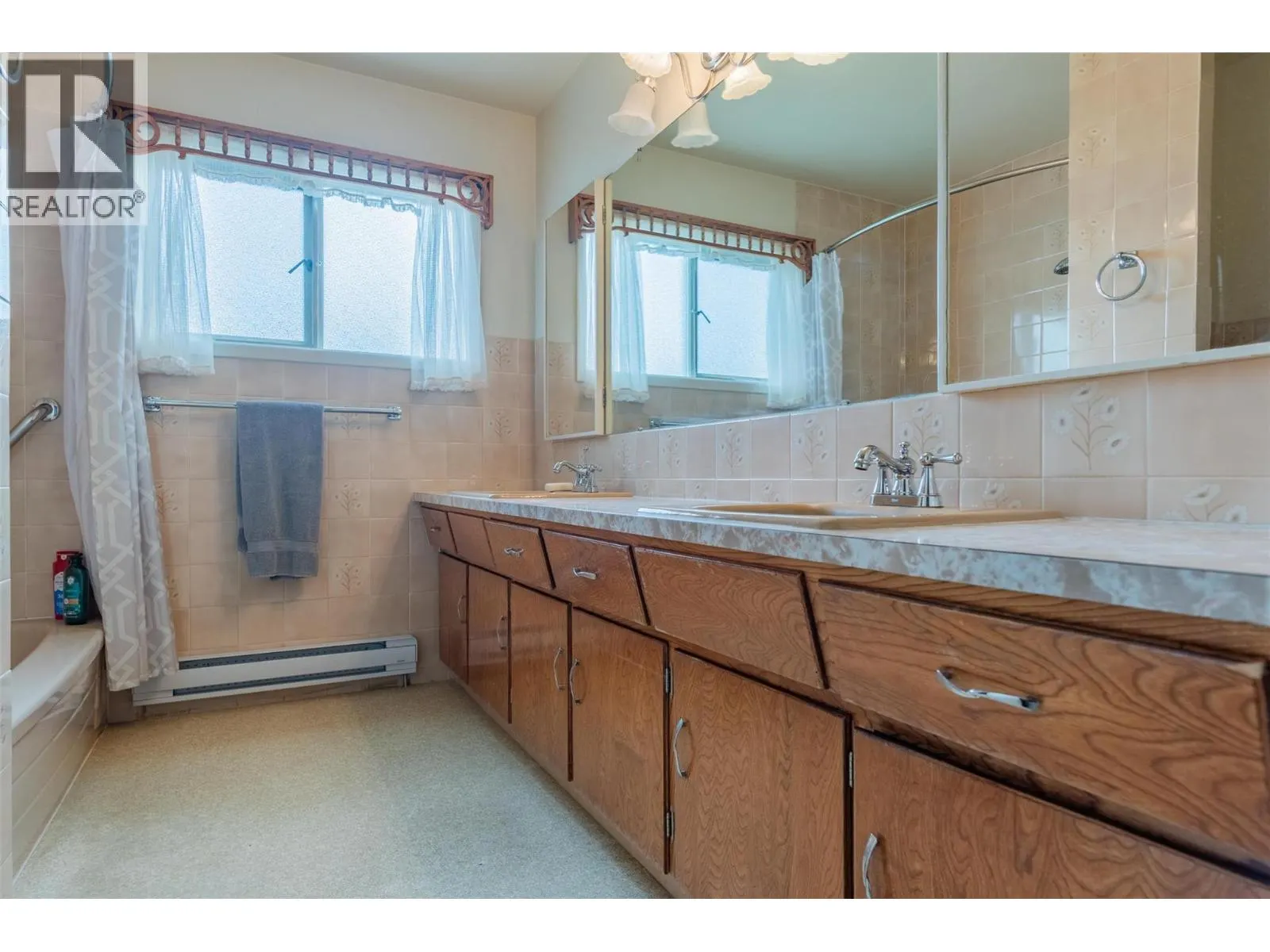 3141 Highway Drive