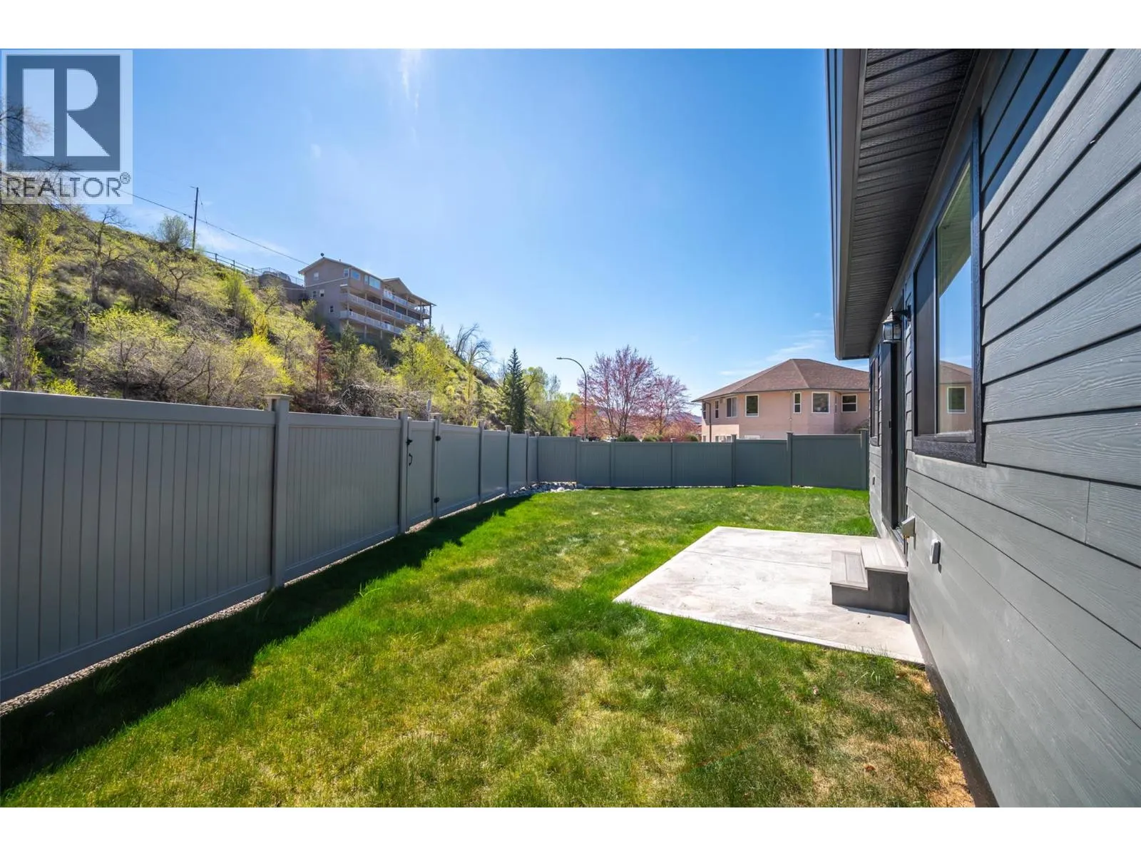 261 BENTGRASS Avenue