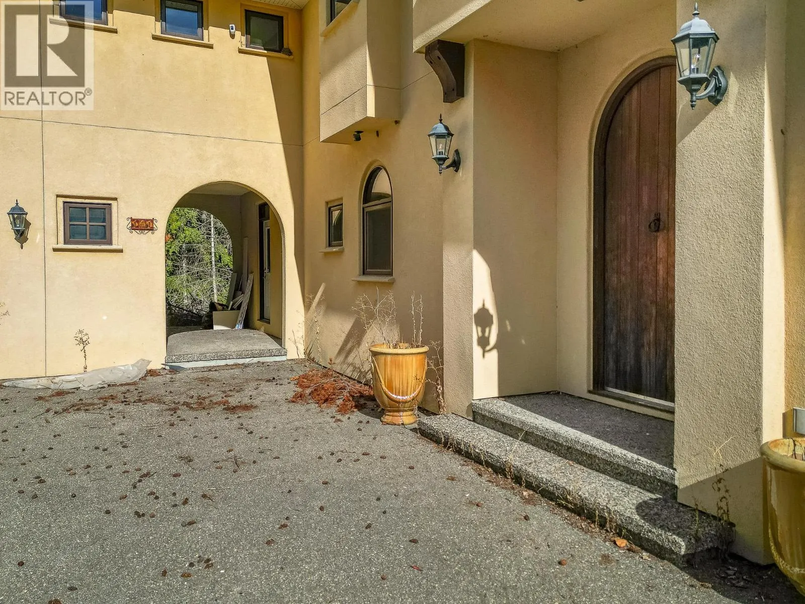 141 Crossridge Road