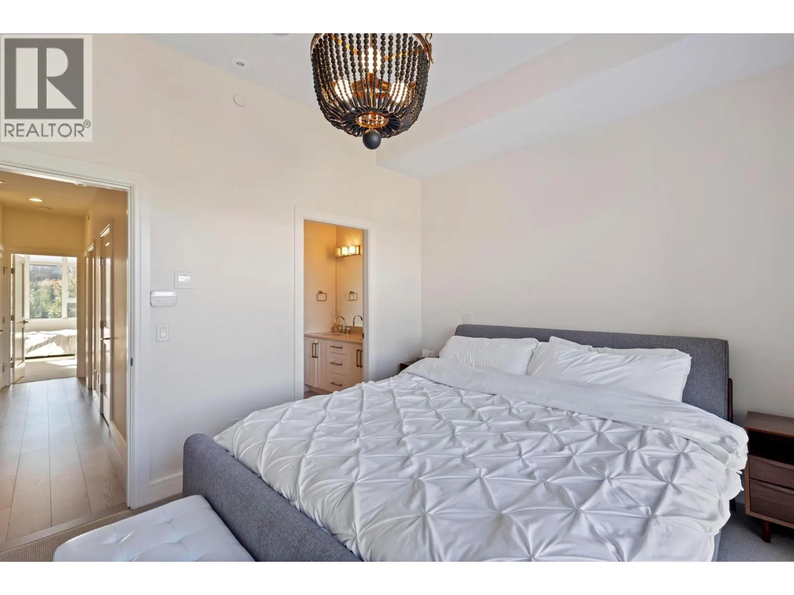 3756 Lakeshore Road Unit# 13