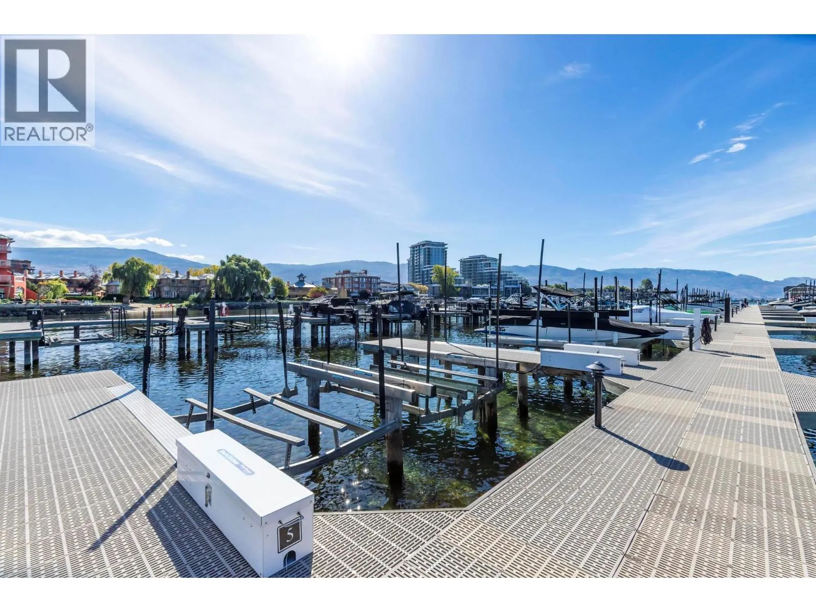 3756 Lakeshore Road Unit# 13
