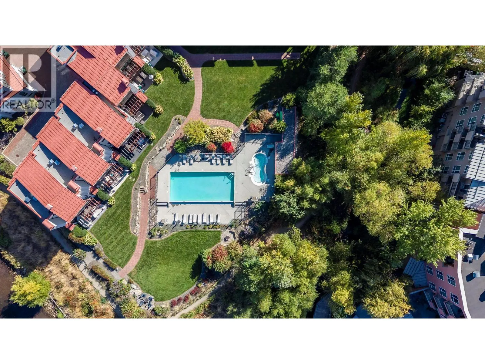 3756 Lakeshore Road Unit# 13
