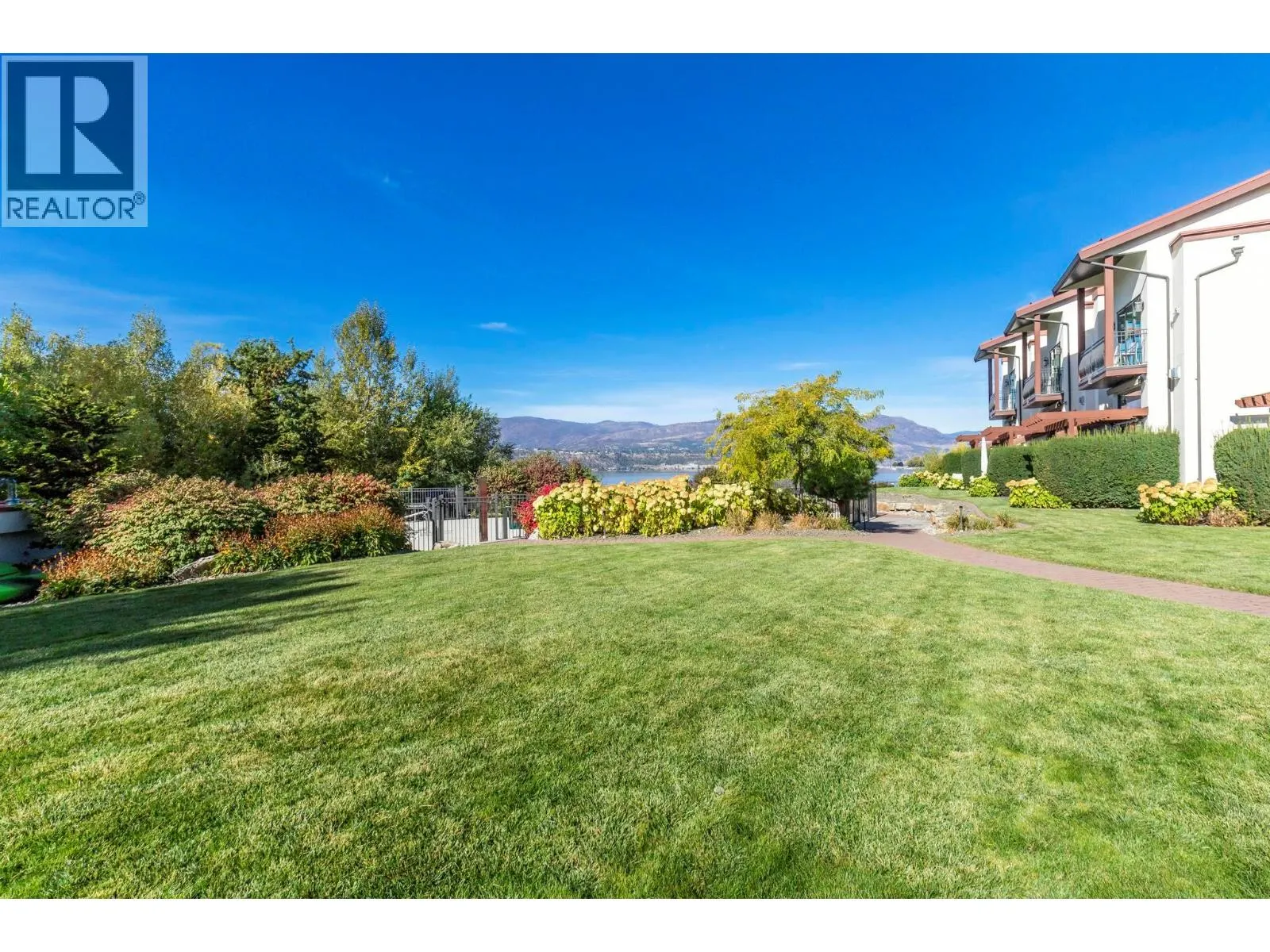 3756 Lakeshore Road Unit# 13