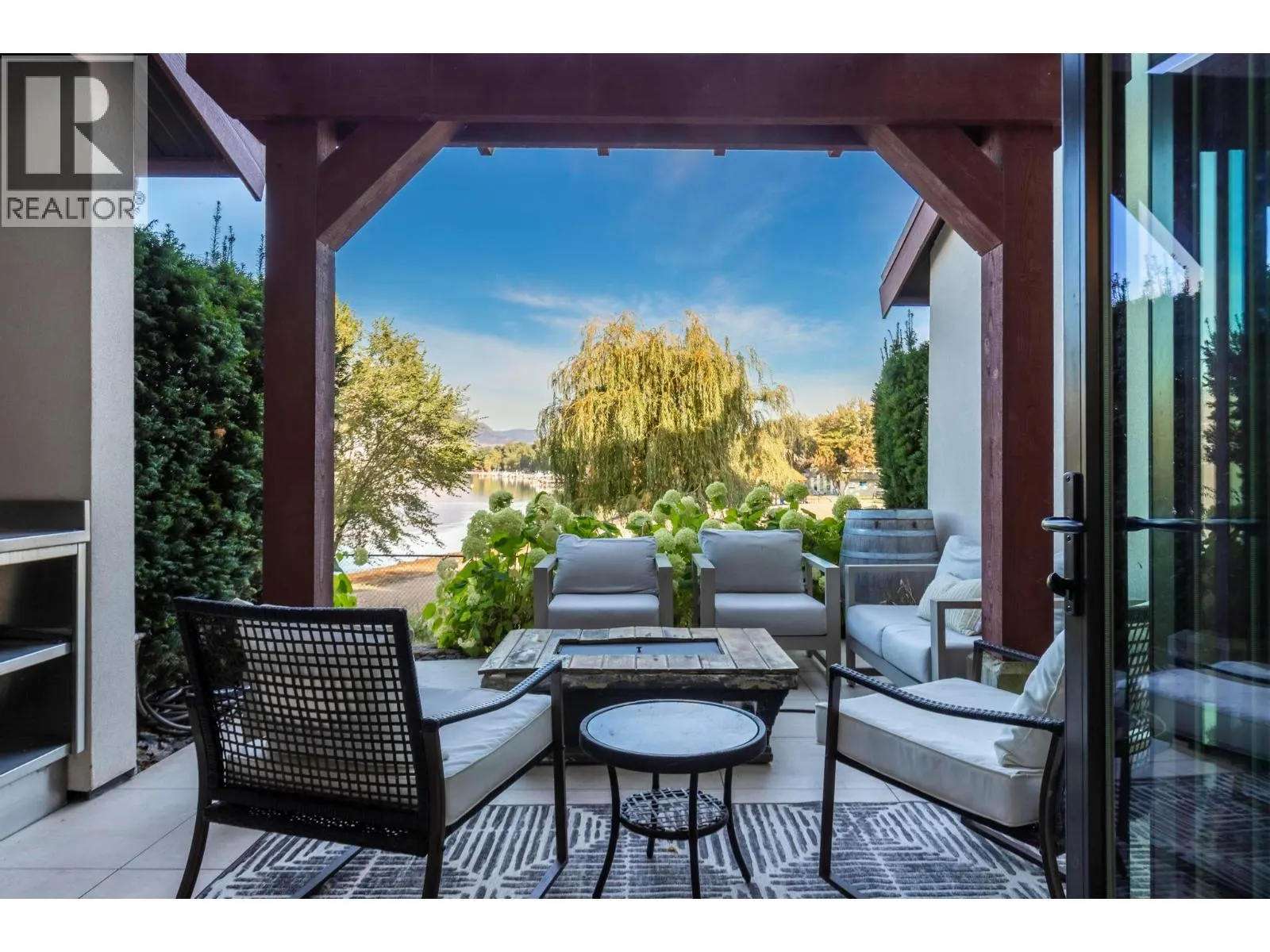 3756 Lakeshore Road Unit# 13