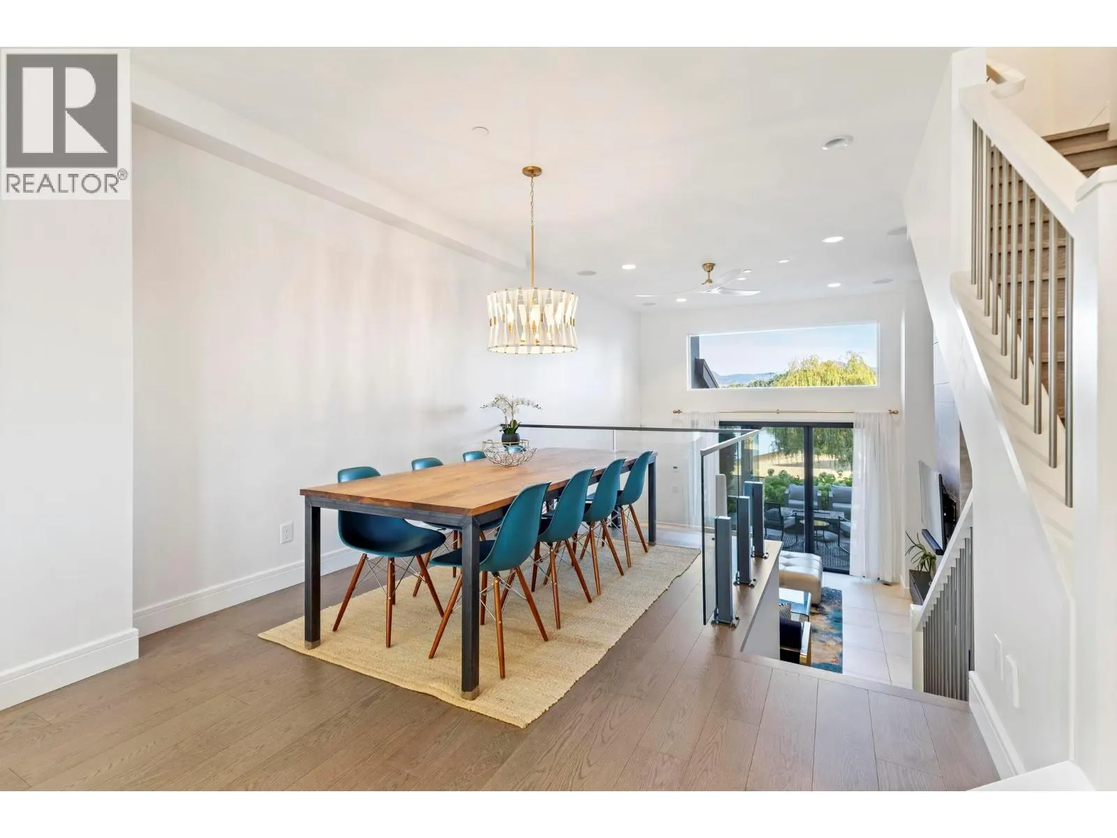 3756 Lakeshore Road Unit# 13