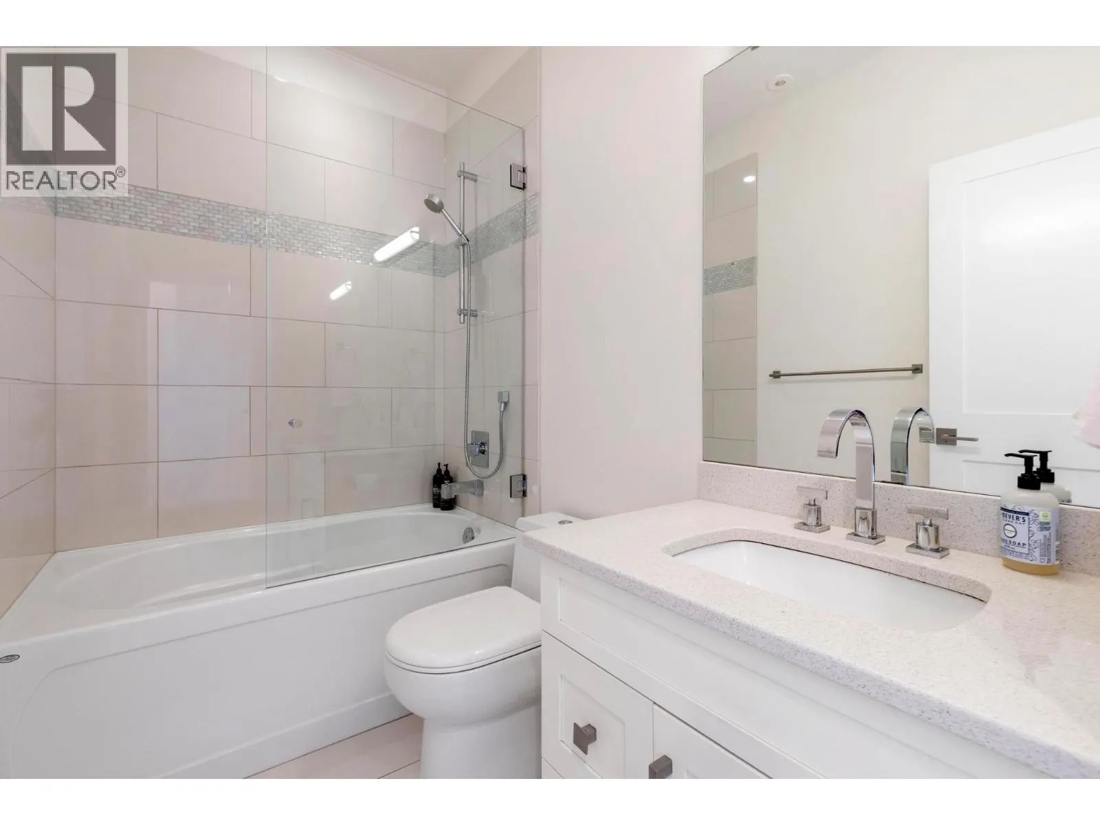 3756 Lakeshore Road Unit# 13