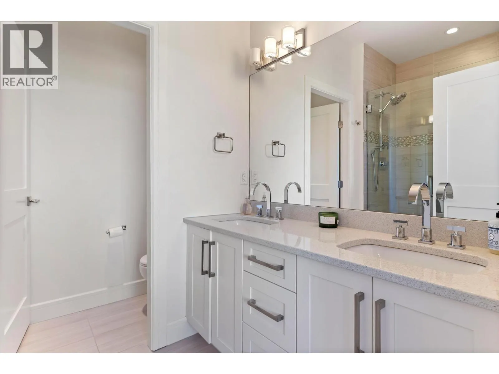 3756 Lakeshore Road Unit# 13