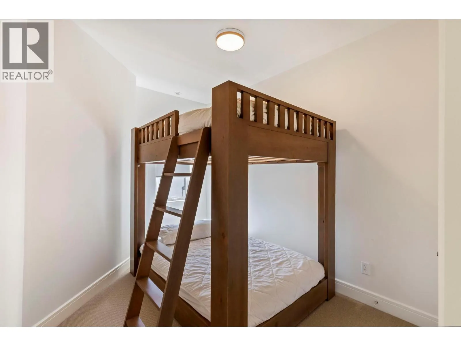 3756 Lakeshore Road Unit# 13