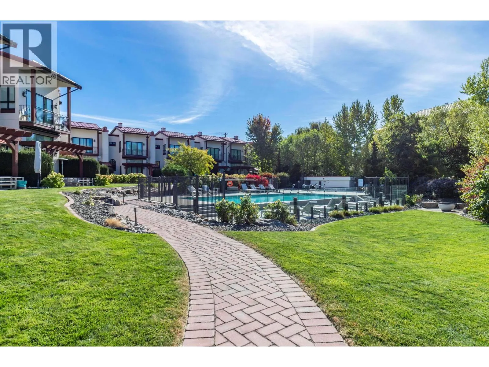 3756 Lakeshore Road Unit# 13