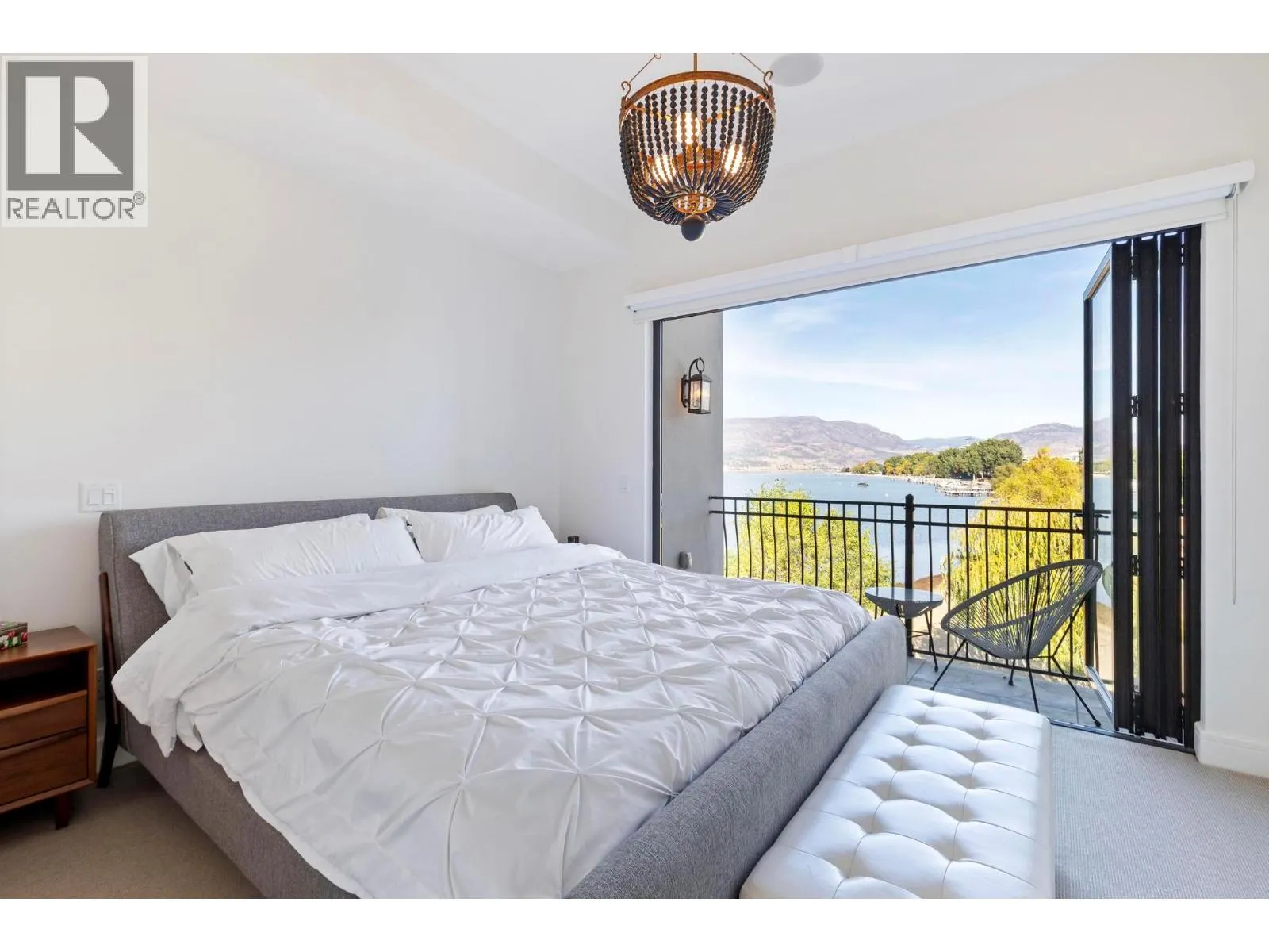 3756 Lakeshore Road Unit# 13