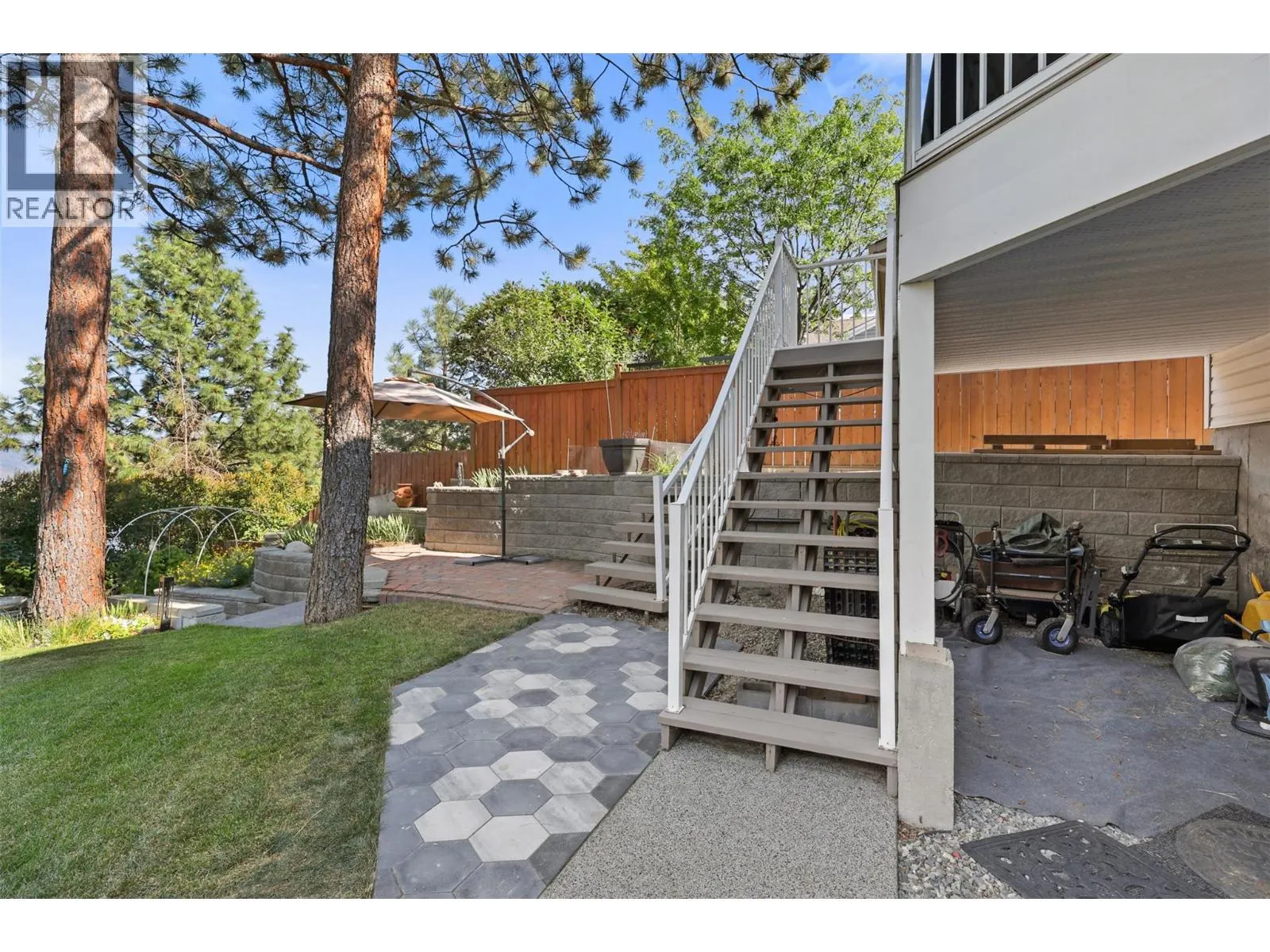 225 Sunhill Court