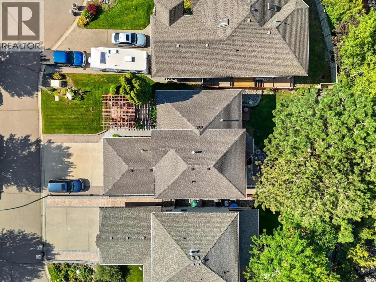 225 Sunhill Court