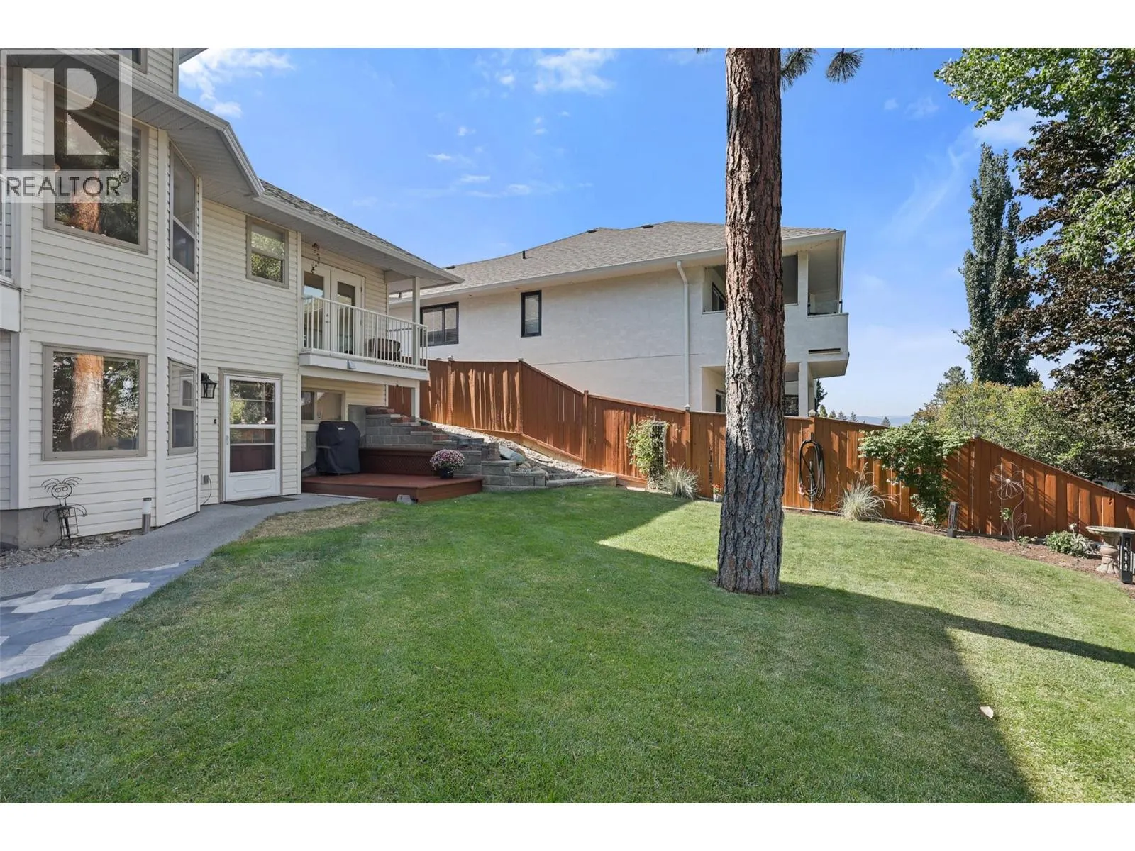 225 Sunhill Court