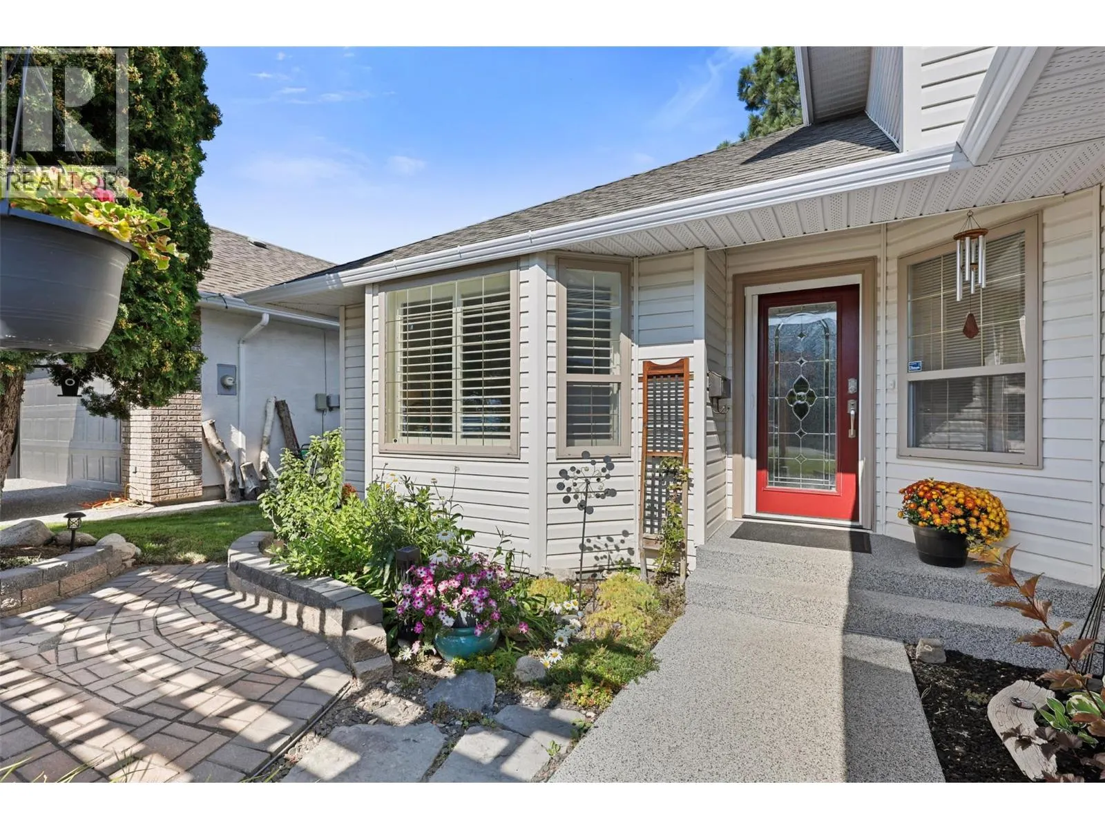 225 Sunhill Court