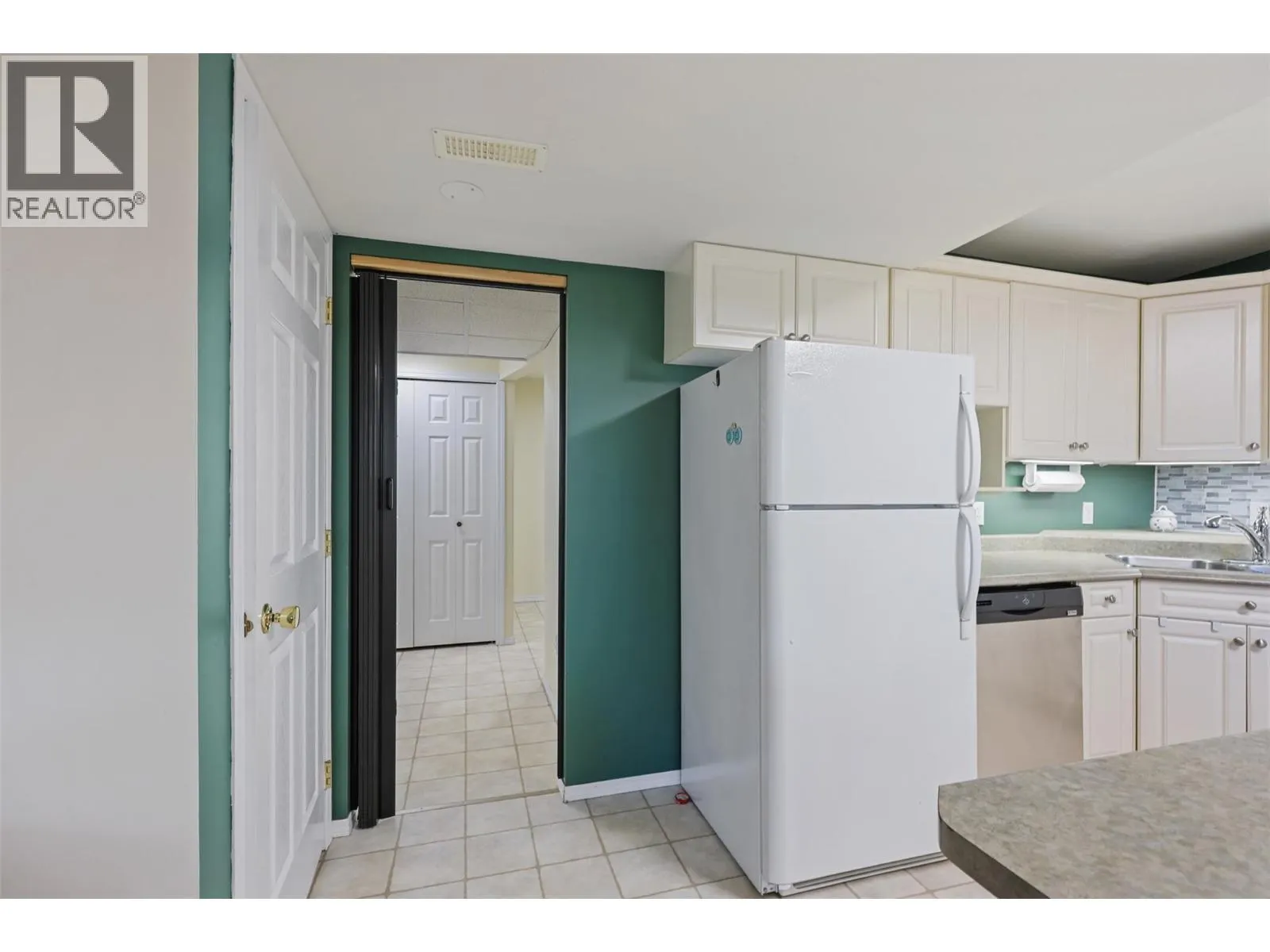 225 Sunhill Court