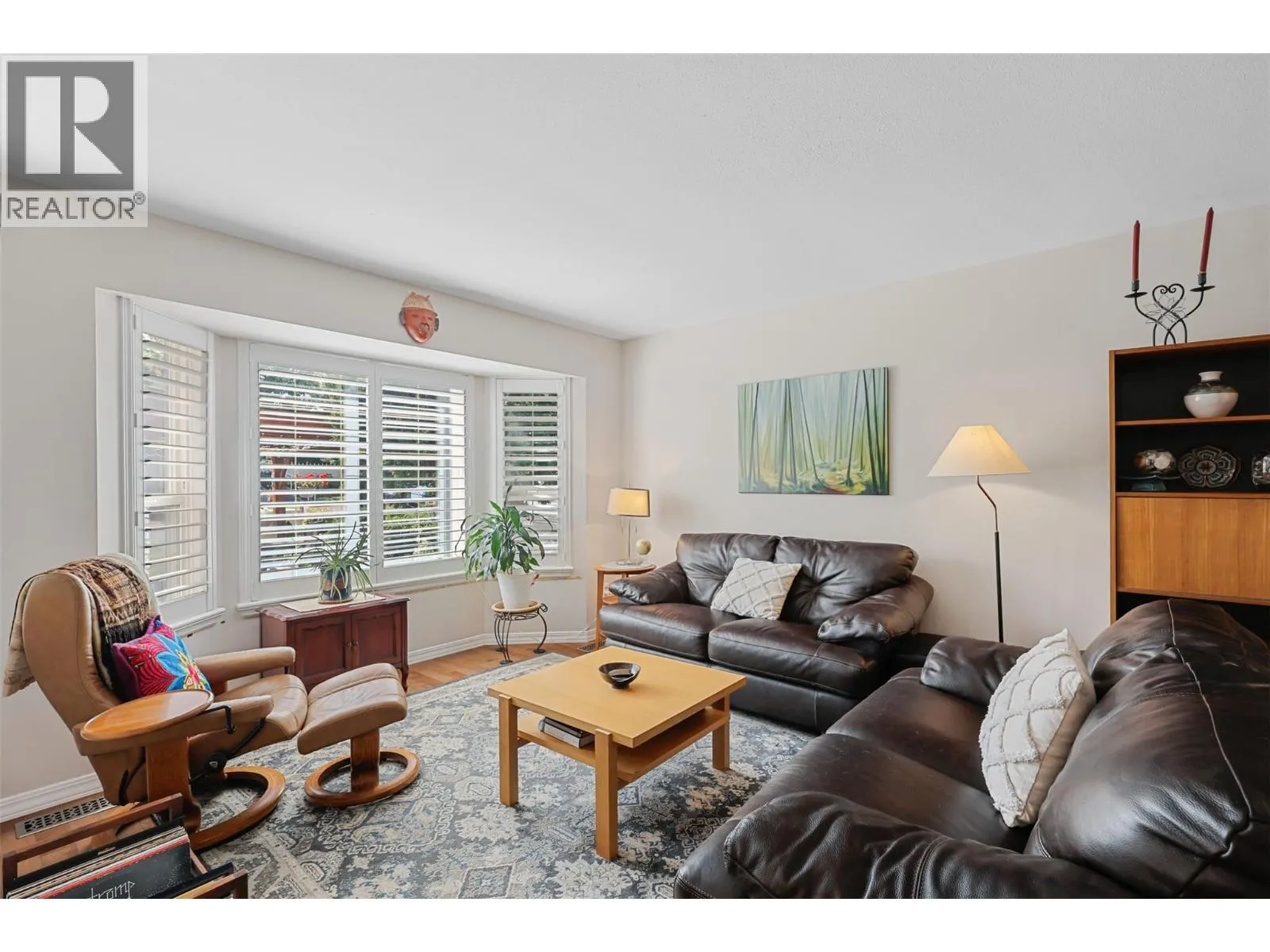 225 Sunhill Court