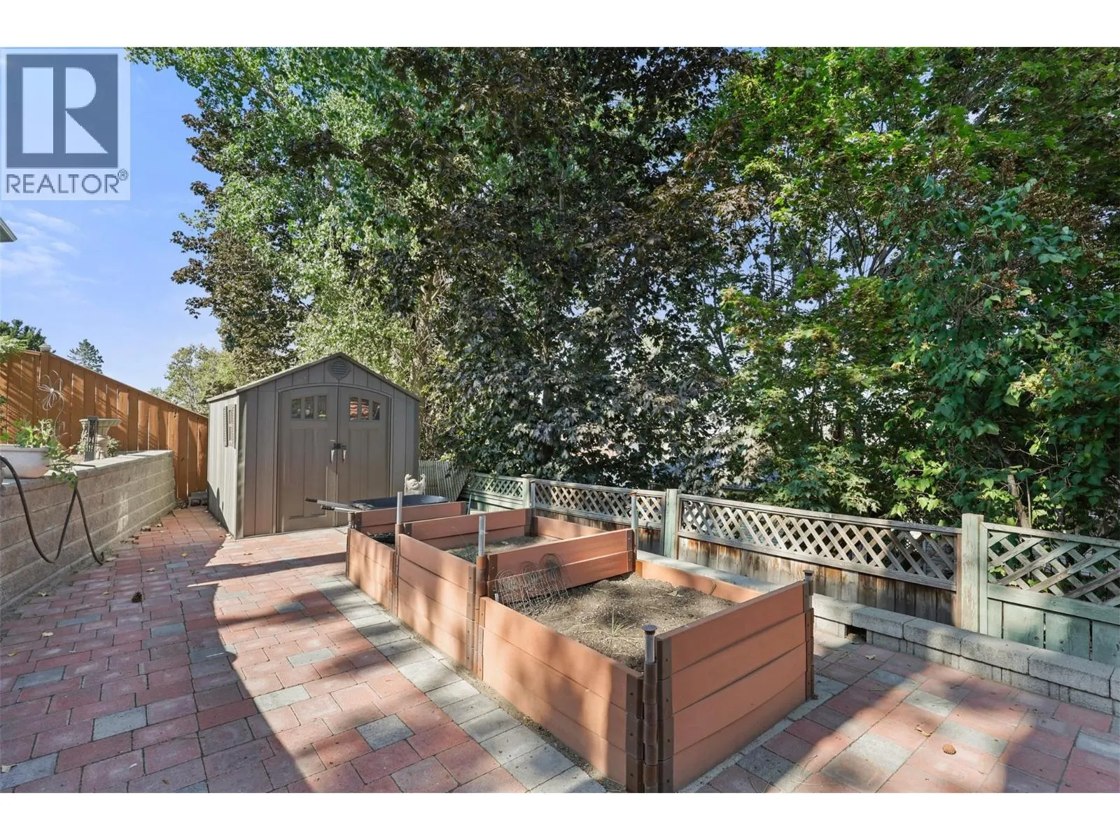 225 Sunhill Court