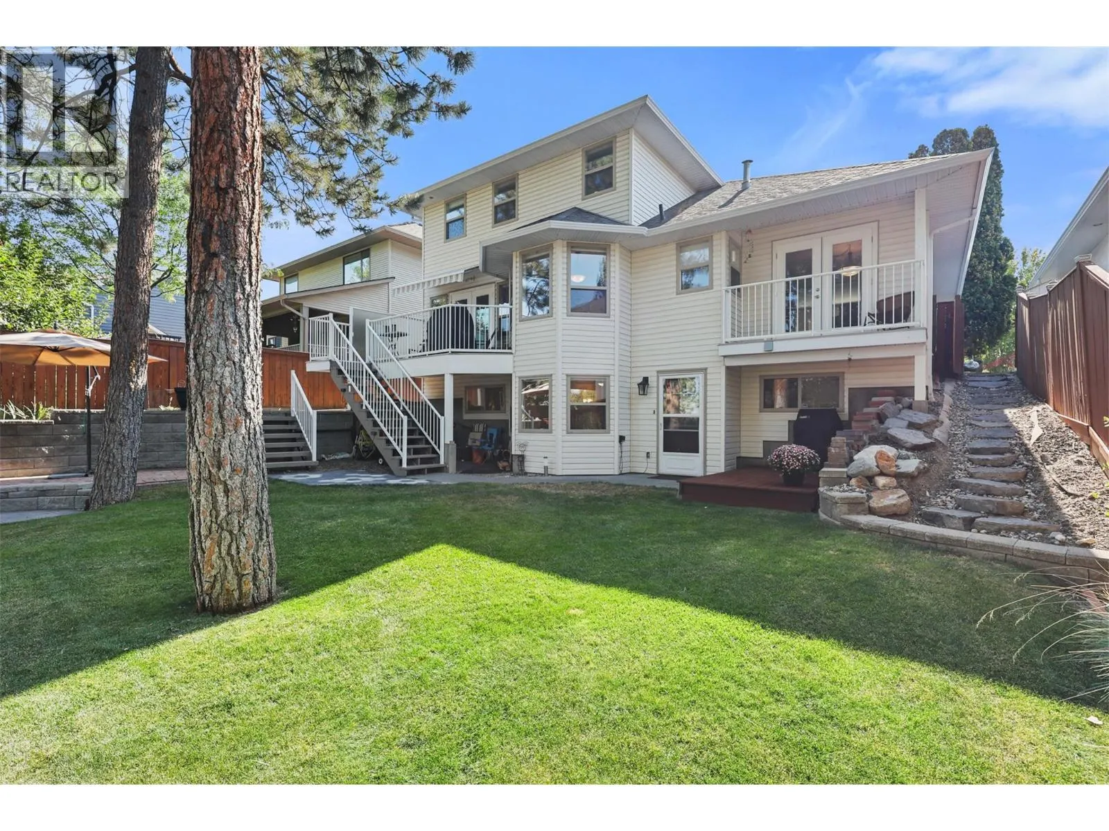 225 Sunhill Court