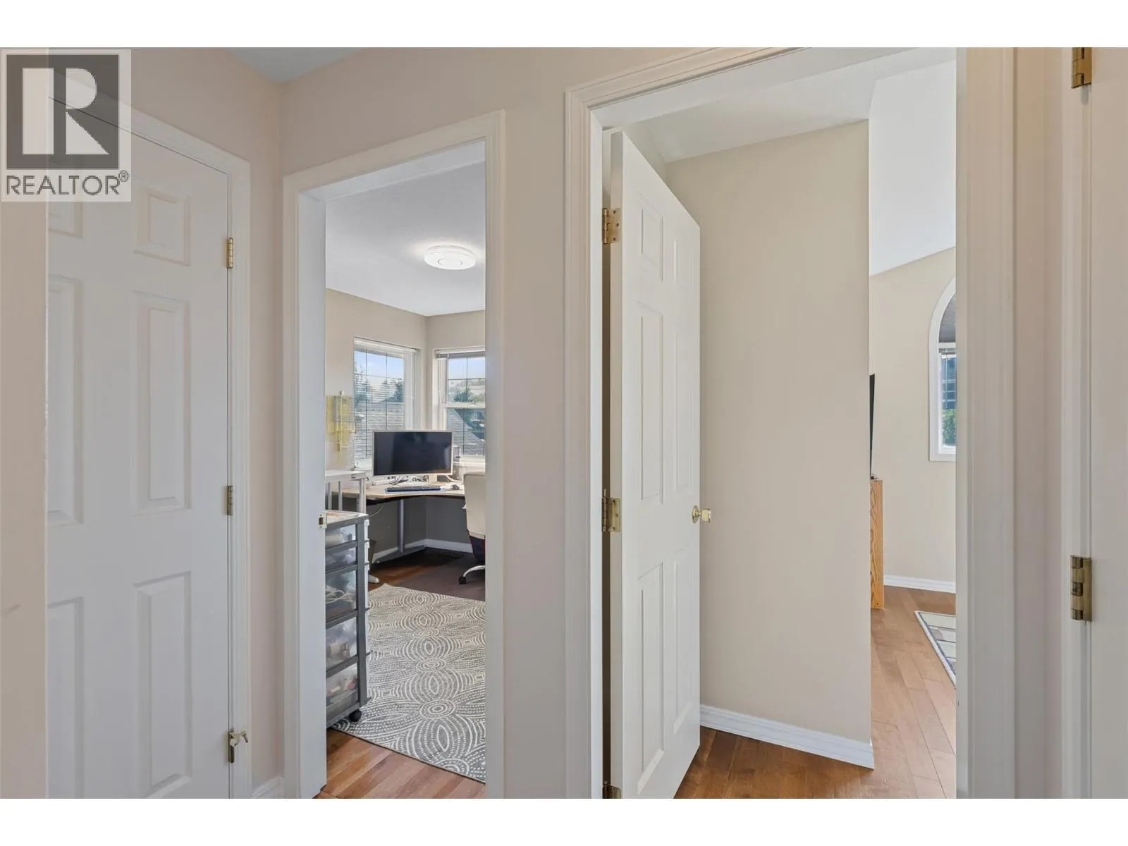 225 Sunhill Court