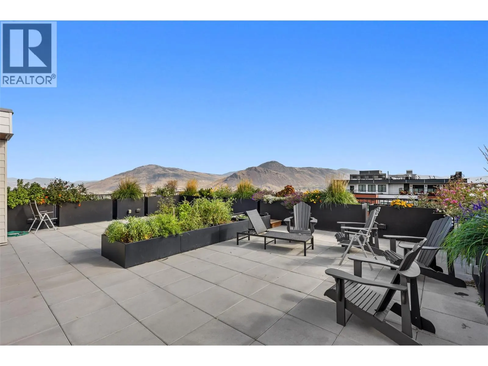 885 University Drive Unit# 308